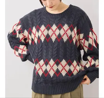 신상 사만사 모스모스 아가일 무늬 니트 네이비