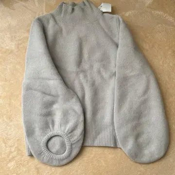 그레이 니트 스웨터 긴팔