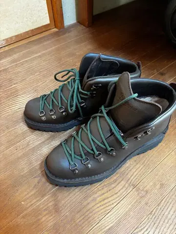 Danner(다너) 다크 브라운 가죽 하이컷 부츠