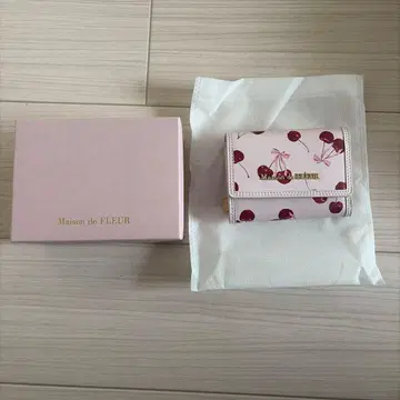 메종 드 플뢰르 체리 지갑 핑크 체리 지갑