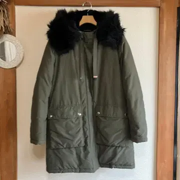 ZARA 올리브 그린 모즈 코트 퍼 포함