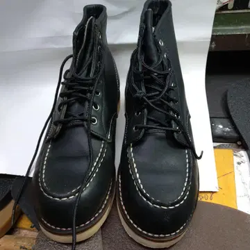 블랙 가죽 워크 부츠 톰 맥켄 오일 가죽입니다