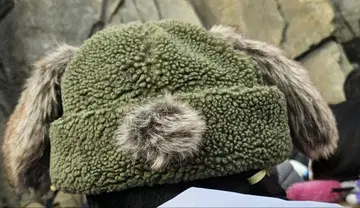 스누피 올리브 그린 보아 모자