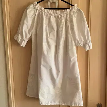 훌라댄스용 상의 오프숄더 화이트 일본제