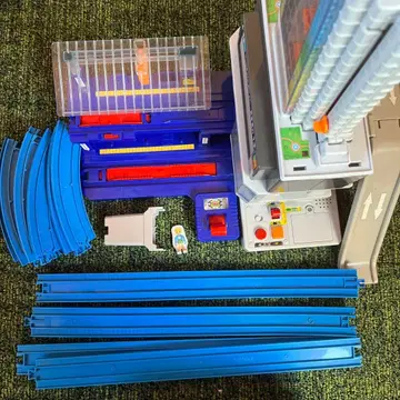 타카라토미 올라갔다 내려갔다 입체 교차!! 메가역 역 빌딩 세트