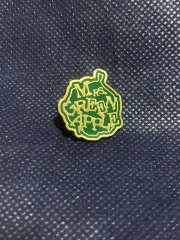 Mrs. GREEN APPLE 굿즈 핀 배지