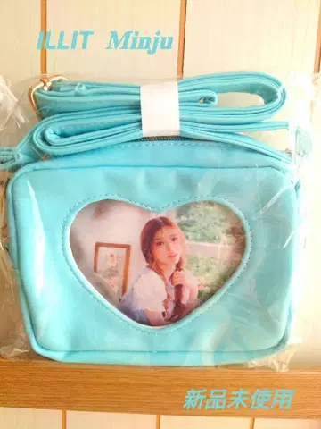 ILLIT 민지 스카이블루 하트형 창 숄더백 미사용 새상품