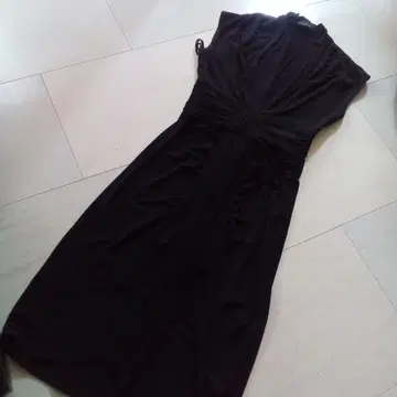 BCBG max and cleo 블랙 슬리브리스 우아한 원피스