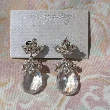 [ Elizabeth Bower ] Dew Stud 크리스탈 드롭 귀걸이