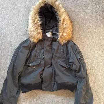 MOUSSY 블랙 퍼 부착 자켓