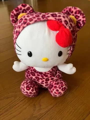 헬로키티 인형옷 봉제 인형 레오파드 무늬