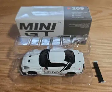 MINI GT NISSAN GT-R 1/64 완판템 초레어 우핸들