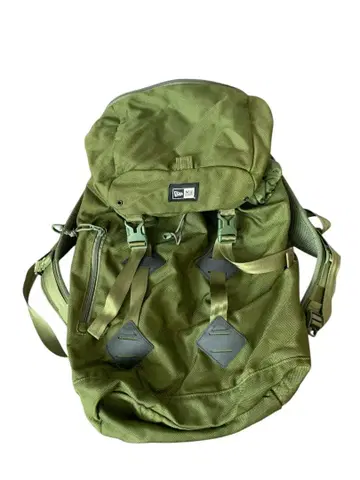 뉴에라 대용량 백팩