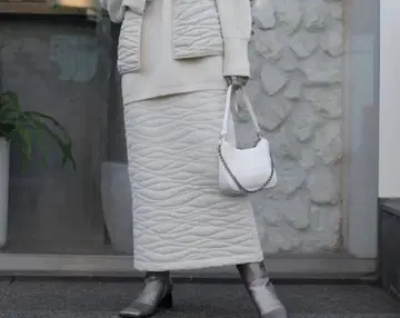 room306 화이트 퀼팅 디자인 스커트