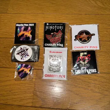 B'z 차리티 핀 배지 5개 + 캔뱃지