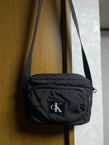 캘빈클라인 블랙 숄더백