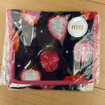 러브러리 바이 페이 스트로베리 도트 네이비 손수건 파우치