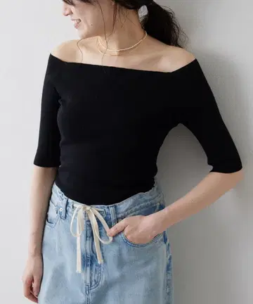 윔 가젯 [THE PAUSE] 오프숄더 하프 슬리브 풀오버