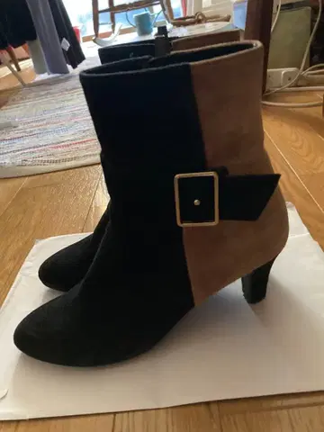 바이컬러 스웨이드 부츠