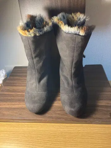 noavo 호킨스 다크 그레이 퍼 포함 스웨이드 부츠 24.5cm