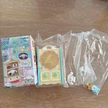 Re-Ment 시나모롤 시크릿 옷장