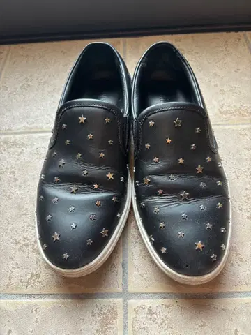 블랙 스터드 슬립온 JIMMYCHOO 스터드 슬립온