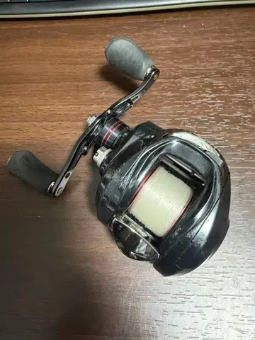 YLT 베이트 낚시릴