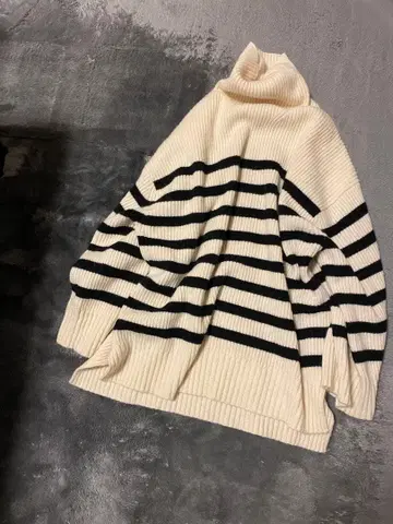 GALLARDAGALANTE 터틀 니트