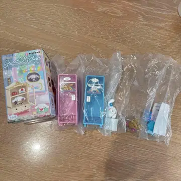 Re-Ment Secret Closet 미니어처 세트