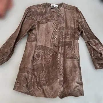 유적 같은 패턴 자켓