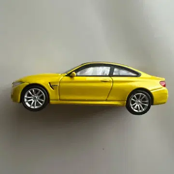 BMW M4 F82 미니카 1/64 MINIGT No.143
