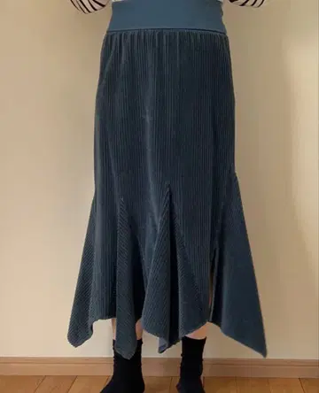 coate 코듀로이 스커트