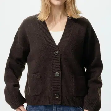 유니클로 수플레얀 숏 가디건 M