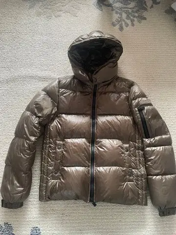 타트라스 다운 자켓