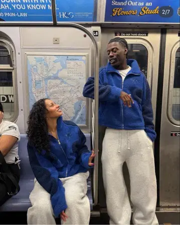 YG store 블루 플리스