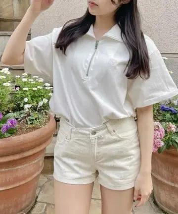 에피누 하프 지퍼 T셔츠 화이트 하트