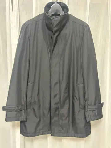 DKNY 블랙 충전솜 스탠드 카라 코트 충전솜 하프 코트