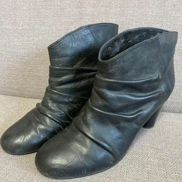 츠모리치사토 가죽 부티 블랙 중간 힐 24cm