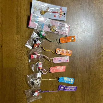 헬로키티 스트랩 8개 세트