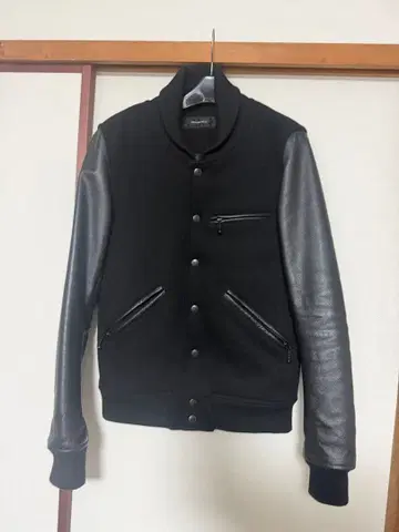 아메리칸 러그 바시티 자켓