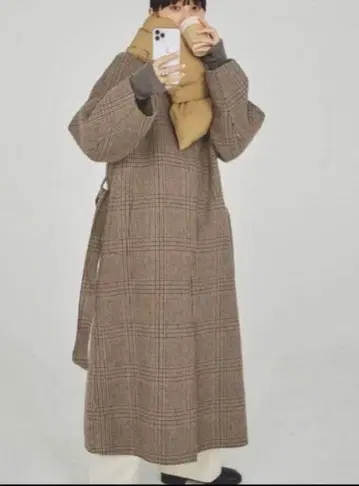 스탠칼라 체크 코트