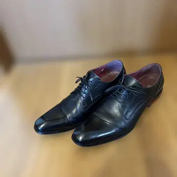 범프 N' 그라인드 가죽 신발 27cm 43