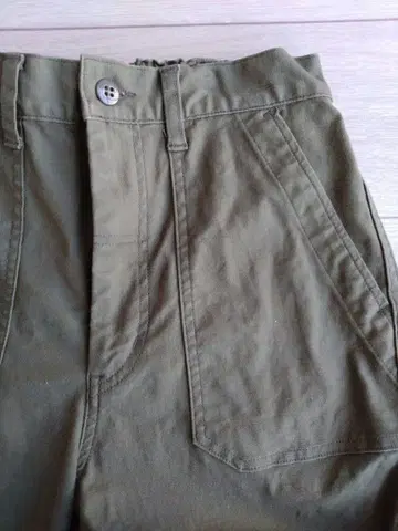 D.M.G. (도밍고) 스트레치 팬츠 올리브