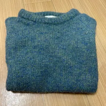 [ LAGUNA MOON ] 혼합 블루 계열 벌룬 소매 니트 스웨터