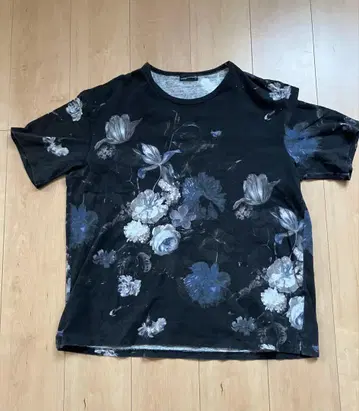 LAD MUSICIANS 꽃무늬 T셔츠 42