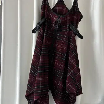 버건디 체크 슬리브리스 원피스