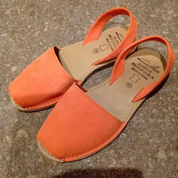 아발카메 노르퀴나 스웨이드 샌들