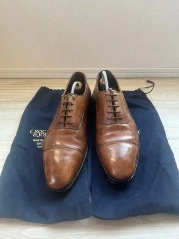 크로켓 & 존스 오드리 UK8 26.5cm