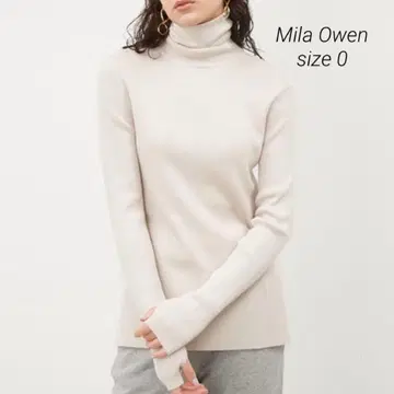 Mila Owen 터틀넥 리브 니트탑