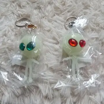 새상품 [축광] 에이리언 키링 2개 세트